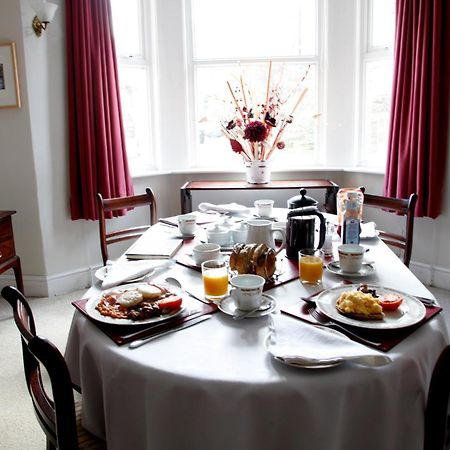 Weston House Bed & Breakfast Bampton  Ngoại thất bức ảnh
