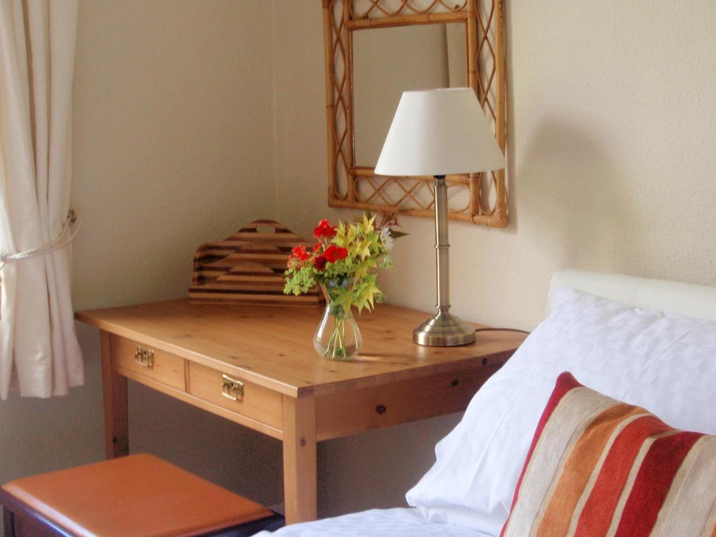 Weston House Bed & Breakfast Bampton  Phòng bức ảnh