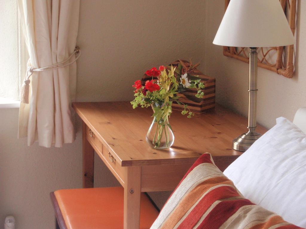 Weston House Bed & Breakfast Bampton  Phòng bức ảnh