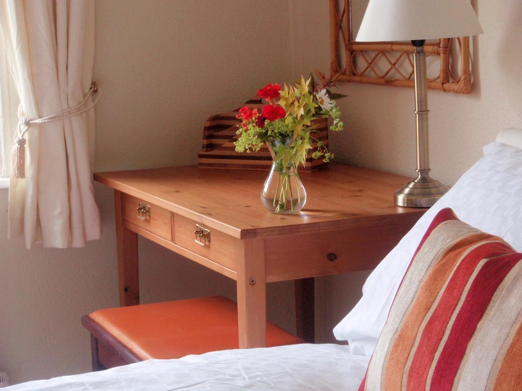 Weston House Bed & Breakfast Bampton  Phòng bức ảnh